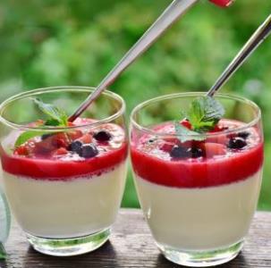 Matcha Panna Cotta with jam