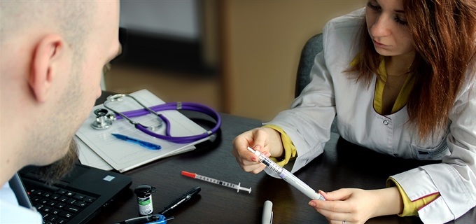 Review How to Inject Insulin with Your Doctor