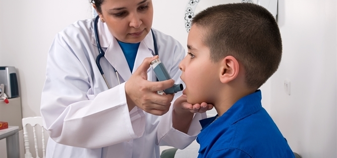 Ofrecer acceso a niños con asma